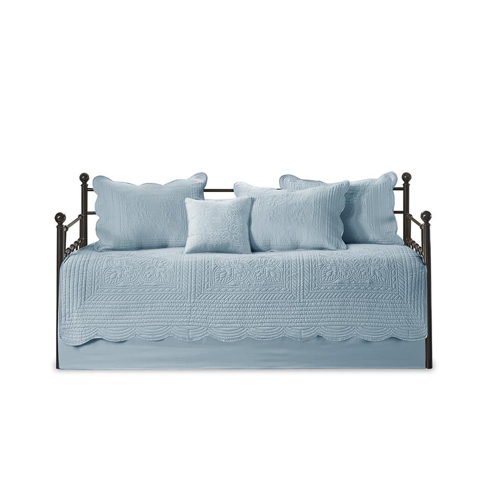 6 Piece Reversible Scalloped Edge Daybed Cover Set. Picture 1
