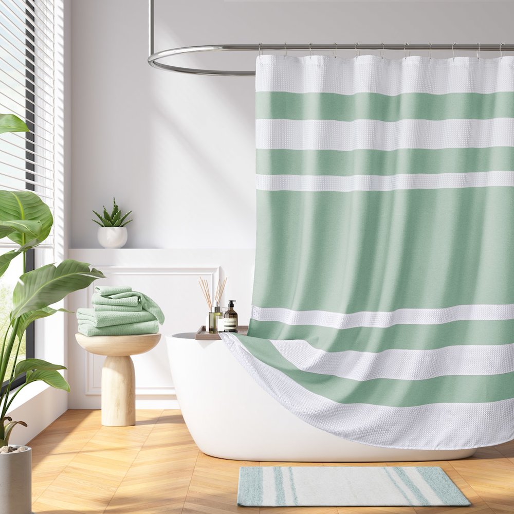 Shower Curtain with 3M Treatment. Picture 1
