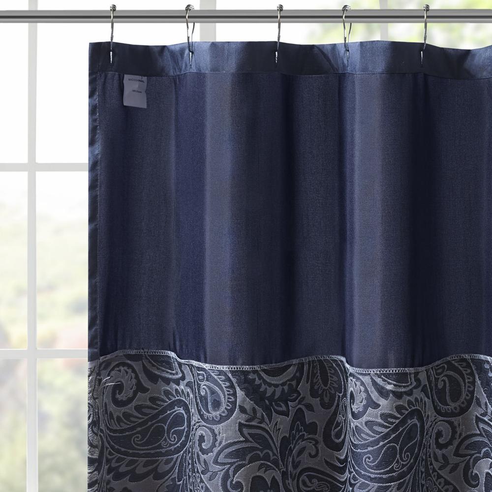 Jacquard Shower Curtain. Picture 5