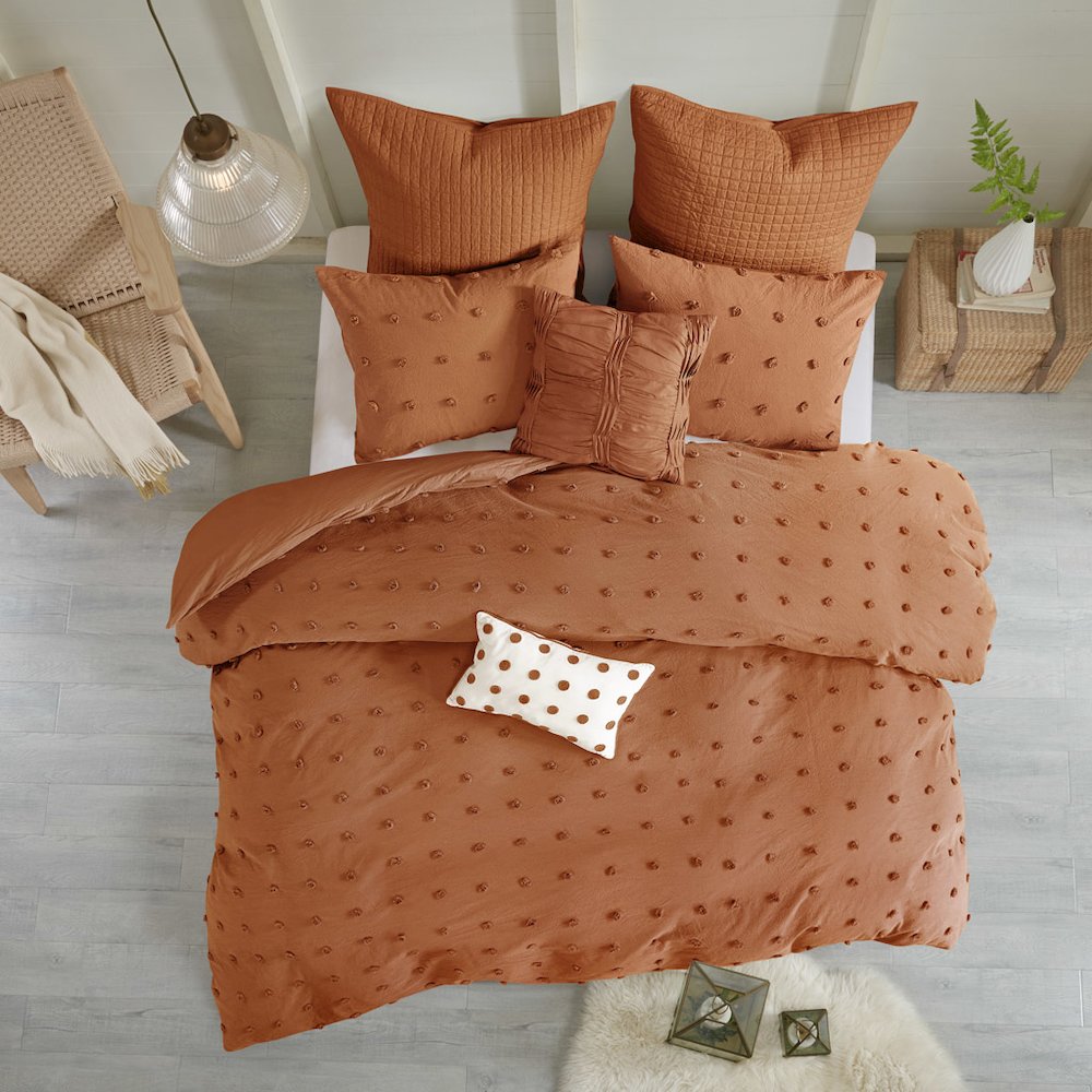 Cotton Jacquard Duvet Cover Set with Euro Shams and Throw Pillows. Picture 1
