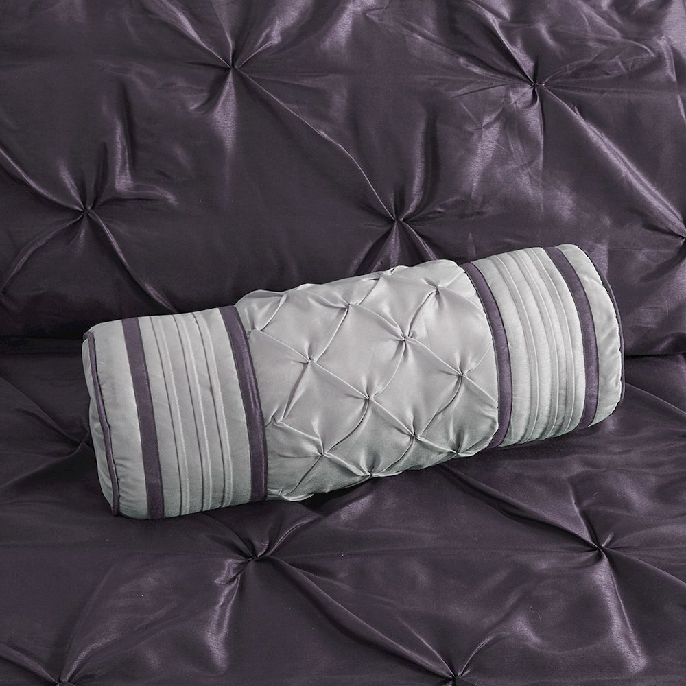 7 Piece Tufted Comforter Set. Picture 1