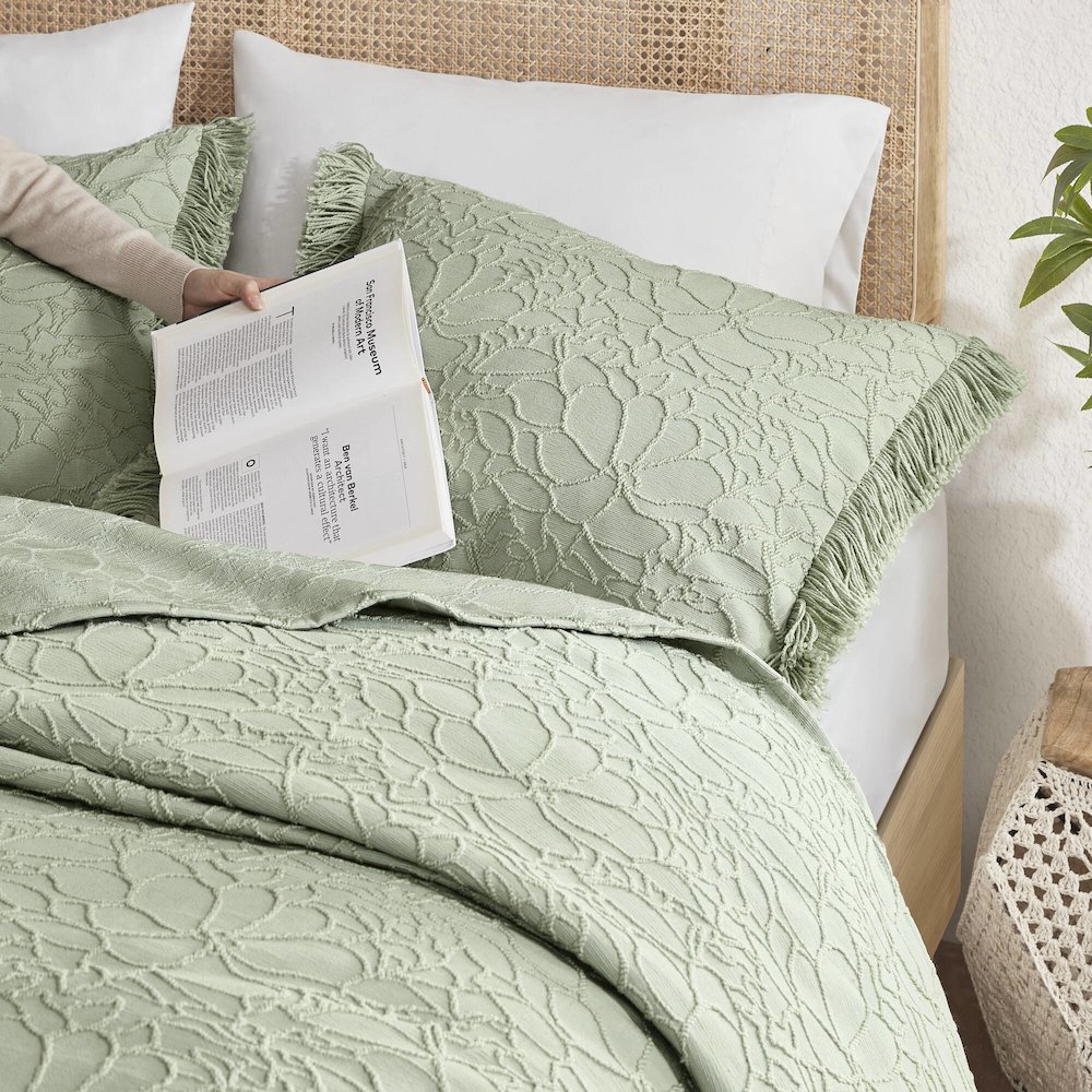 Willow 3PCS Bedspread Set, Sage color. Picture 4