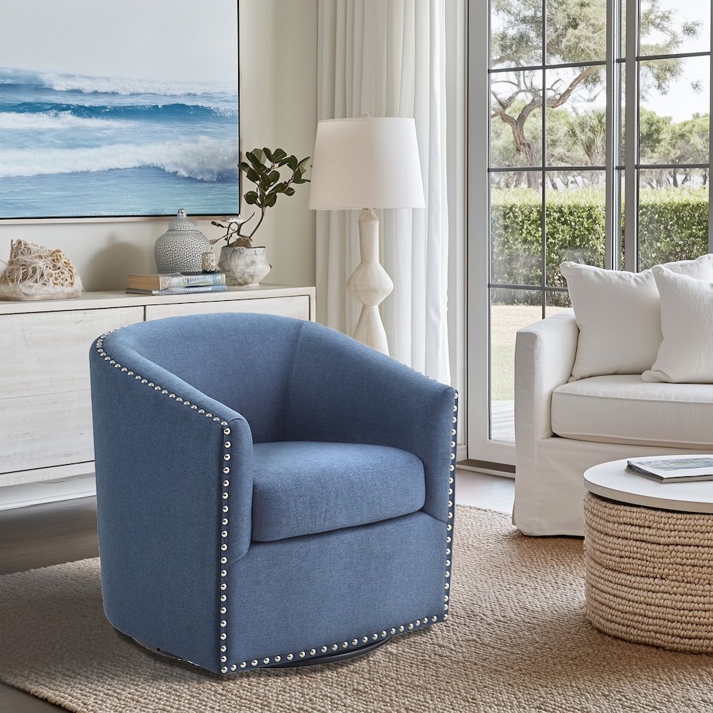 Swivel Chair. Picture 2