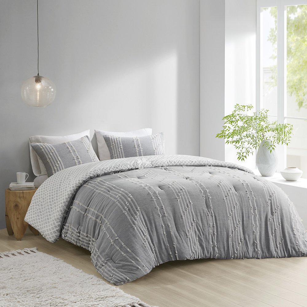 3 Piece Cotton Jacquard Comforter Set. Picture 1