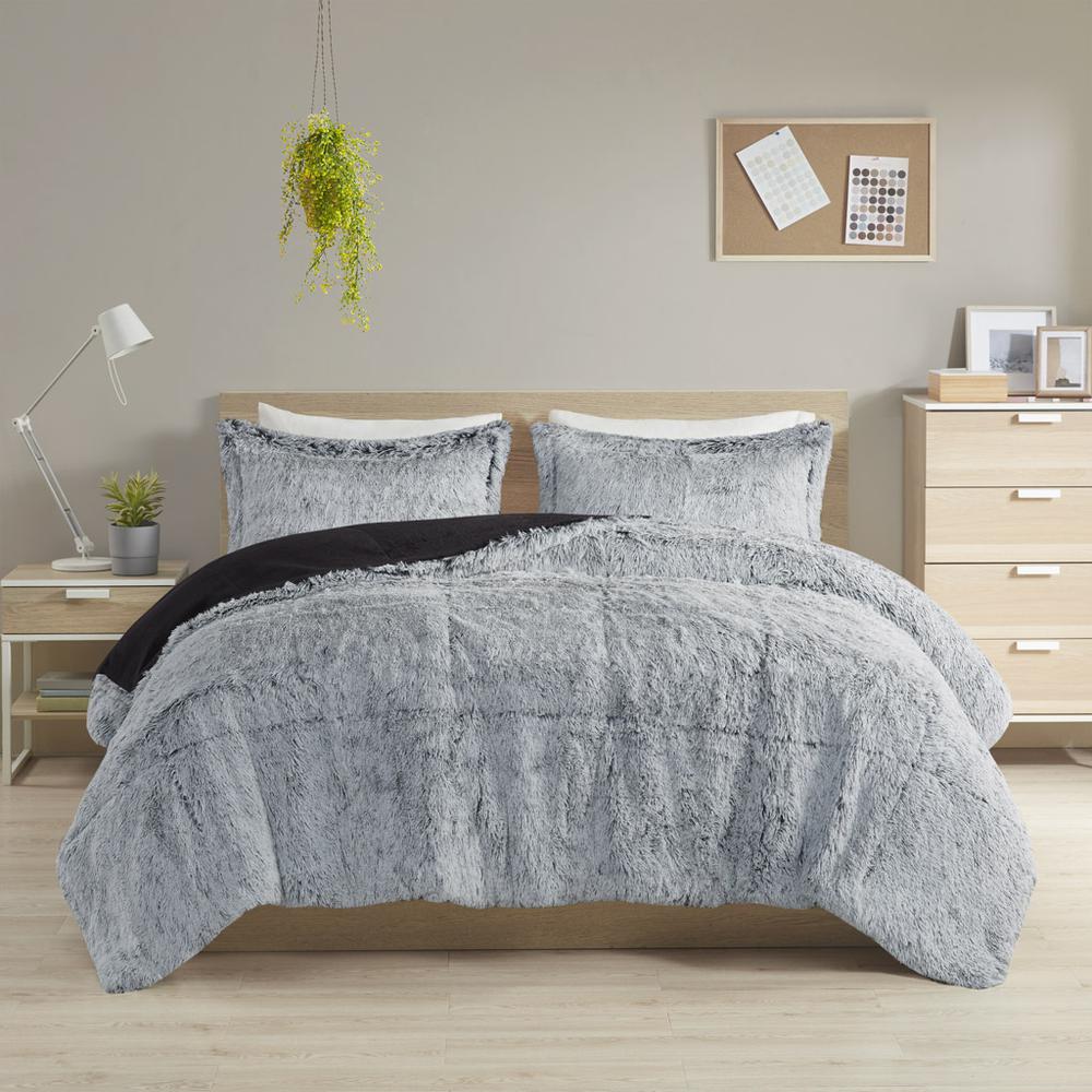 Shaggy Long Fur Comforter Mini Set. Picture 3