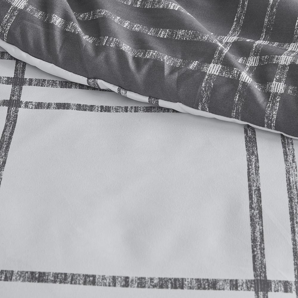 Plaid Reversible Comforter Set. Picture 3