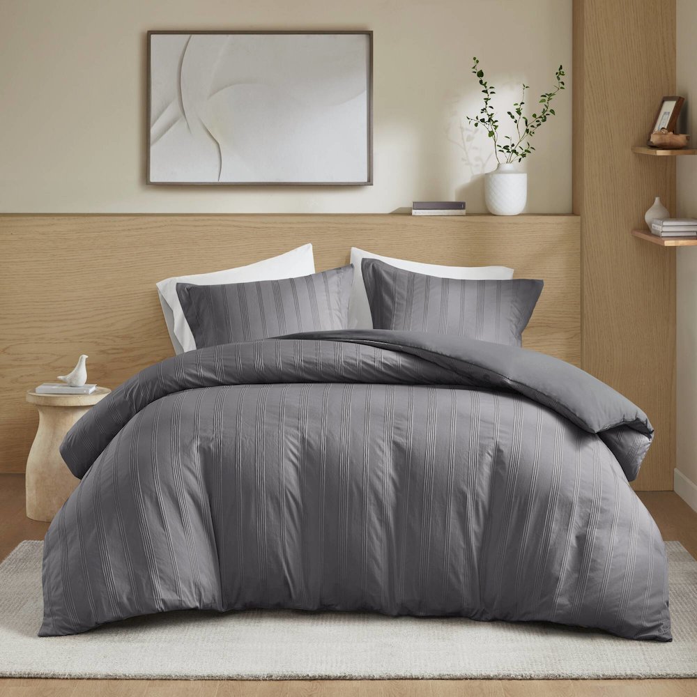 Logan Woven Striped Duvet Set, Charcoal color. Picture 2