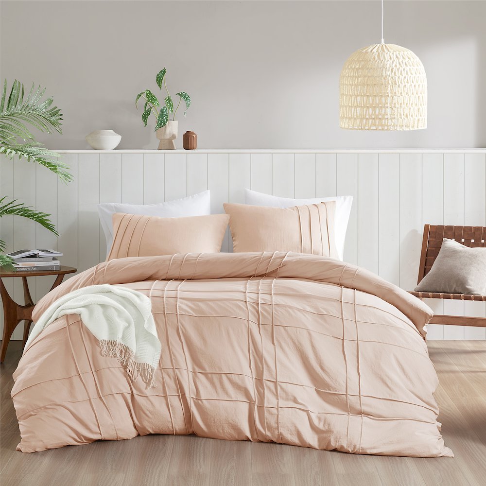 Porter Soft Washed Pleated Duvet Cover Set, Blush color. Picture 1