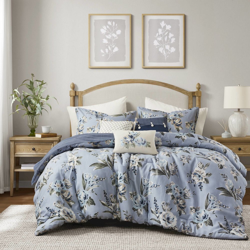 Salara 7 Piece Vintage Floral Comforter Set, Blue color. Picture 1