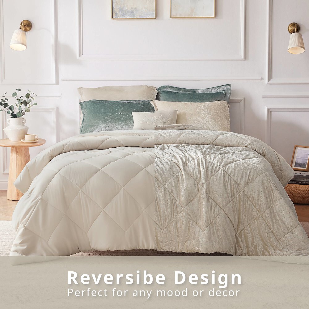 Felicia Velvet Comforter Set with Throw Pillow in Champagne Color. Picture 2