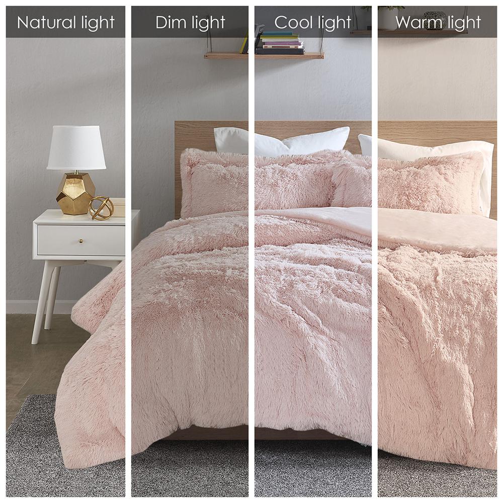 Malea Shaggy Fur Duvet Cover Set, Blush color. Picture 5