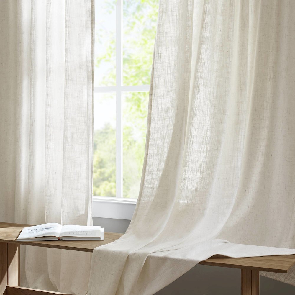 Emery 300gsm poly linen with 7 pinch pleat per pc. Picture 3