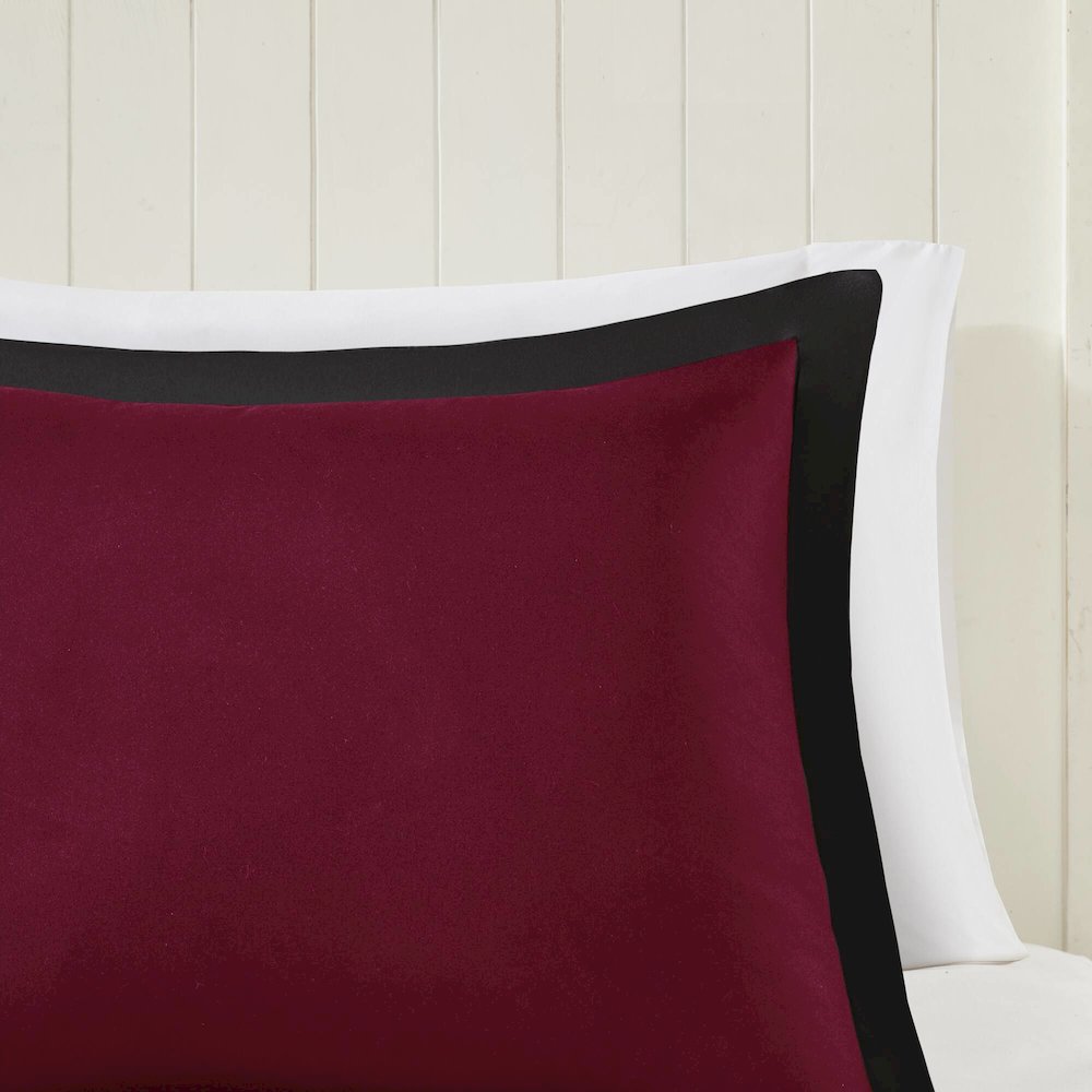 3M Scotchgard Diamond Quilting Reversible Down Alternative Comforter Set. Picture 5