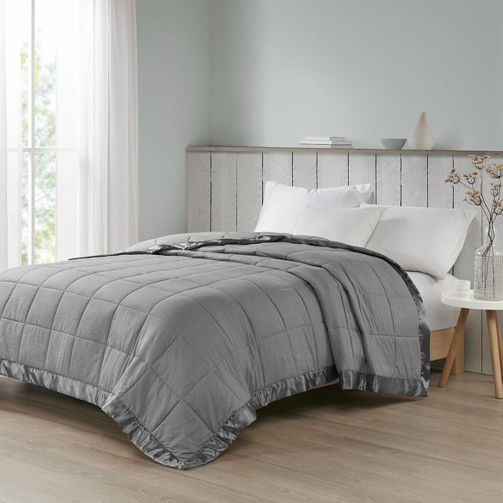 Oversized Down Alternative Blanket with Satin Trim. Picture 4