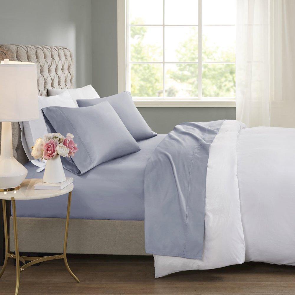 600 Thread Count Cooling Cotton Blend 4 PC Sheet Set, Blue color. Picture 4