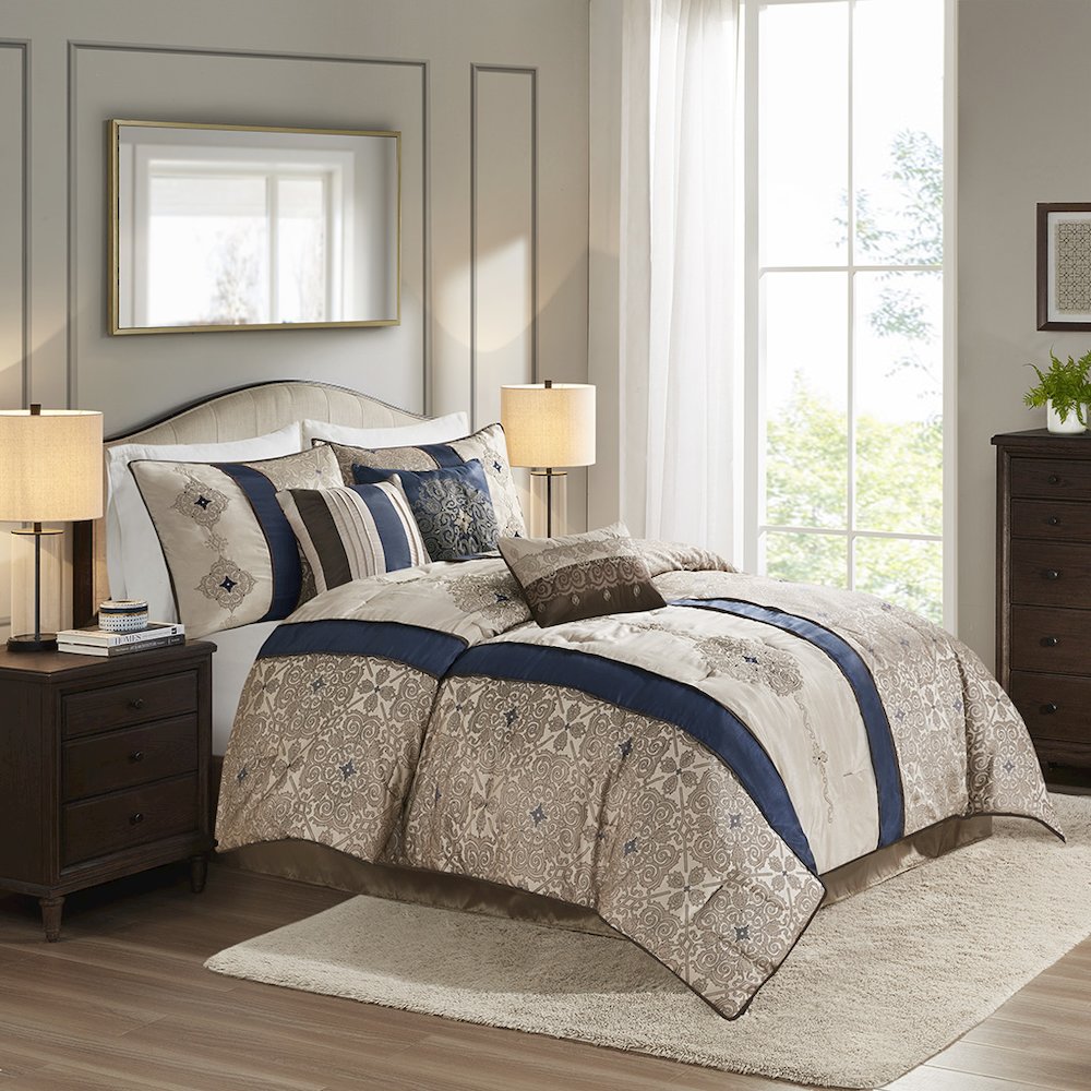 7 Piece Jacquard Comforter Set with Throw Pillows. Picture 4