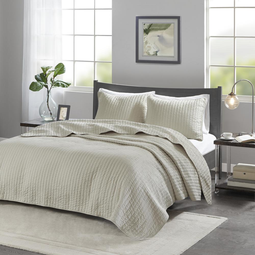 Keaton 3 Piece Quilt Set, Cream color. Picture 4