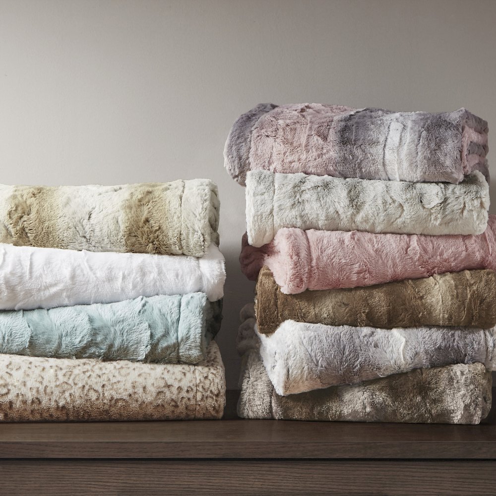 Zuri Faux Fur Throw, Grey color. Picture 5