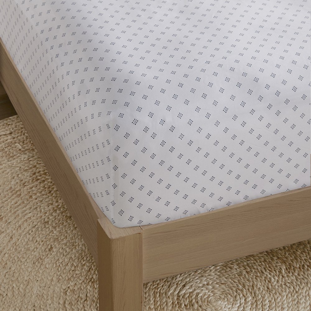 Camden Chambray Print Solid Comforter Set, Navy color. Picture 5