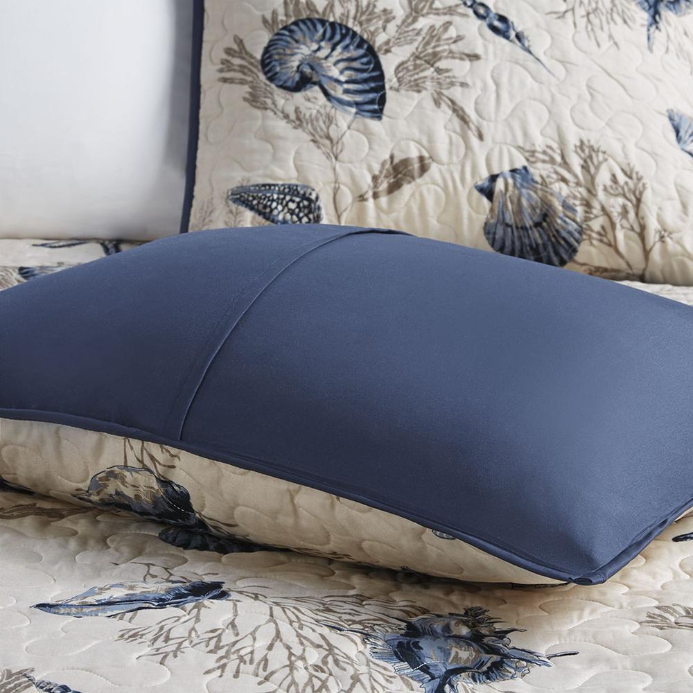 Brushed Microfiber Quilt Set with Throw Pillows. Picture 1