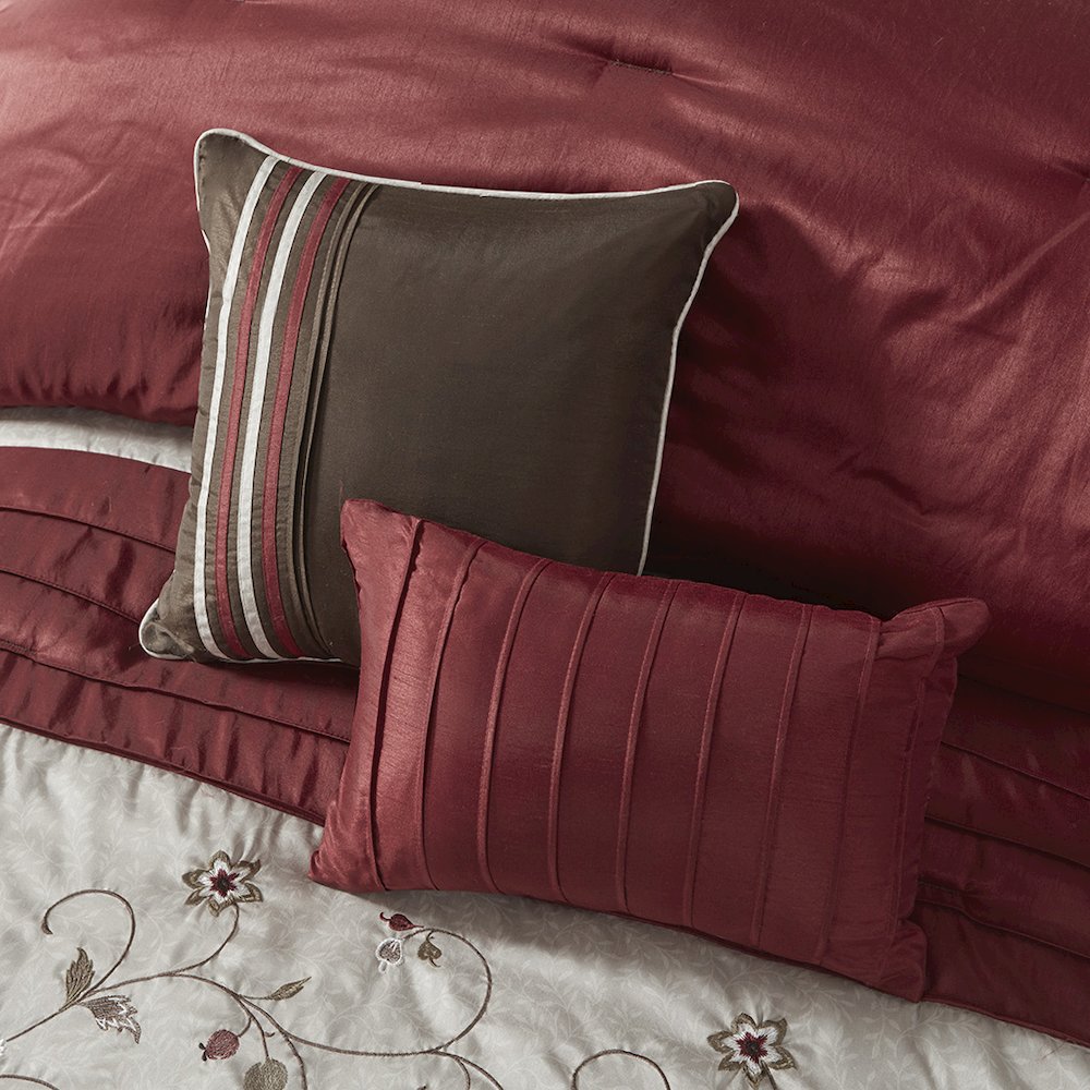 Embroidered 7 Piece Comforter Set. Picture 1