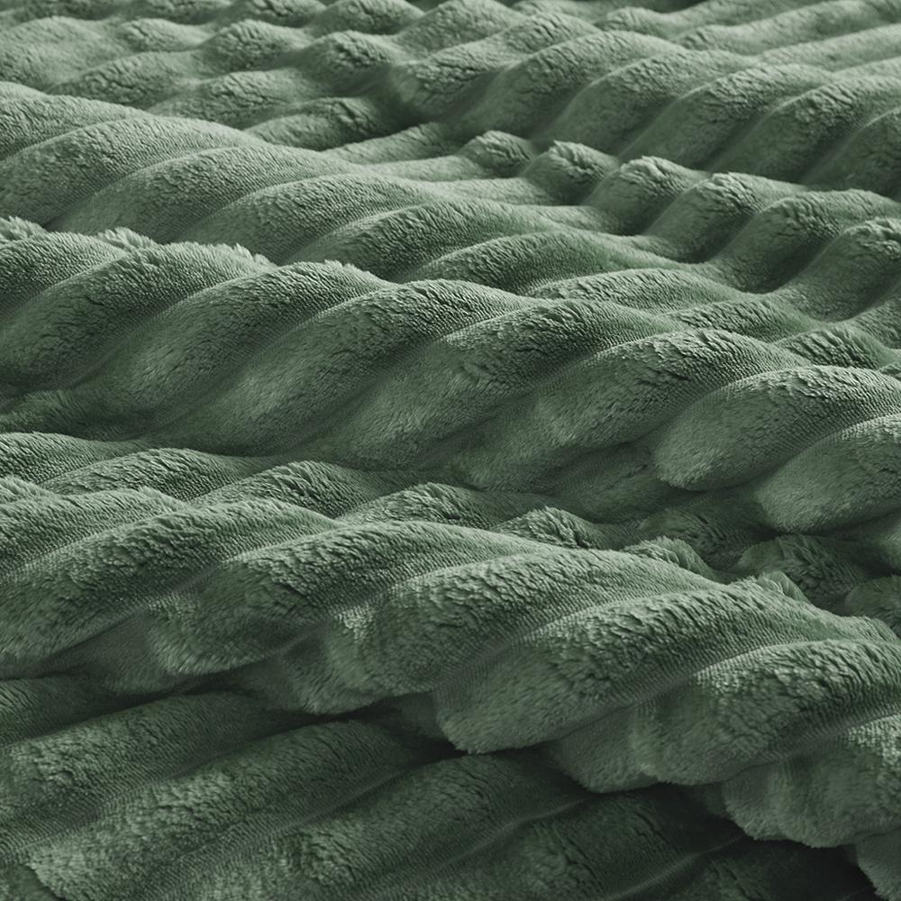 3 Piece Corded Plush Comforter Set. Picture 5