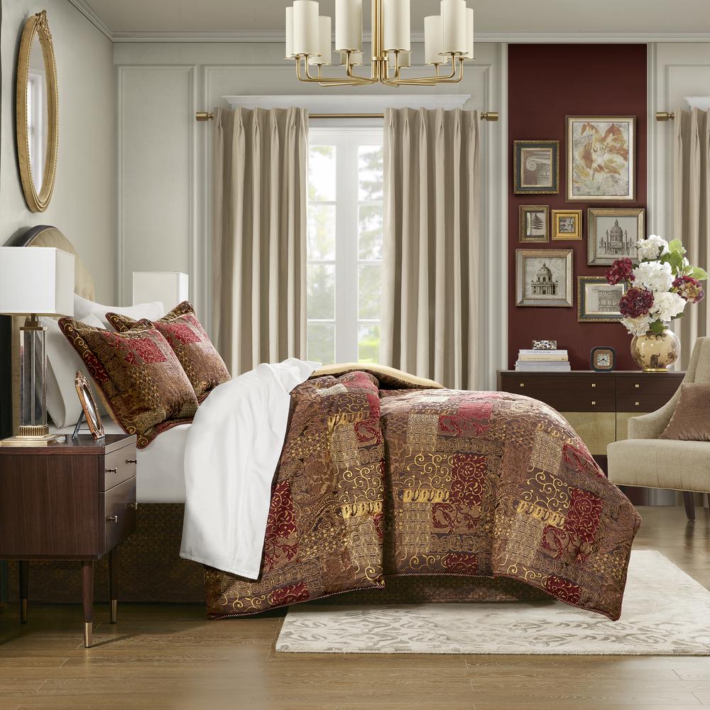 Galleria 4 Piece Comforter Set, Red color. Picture 2