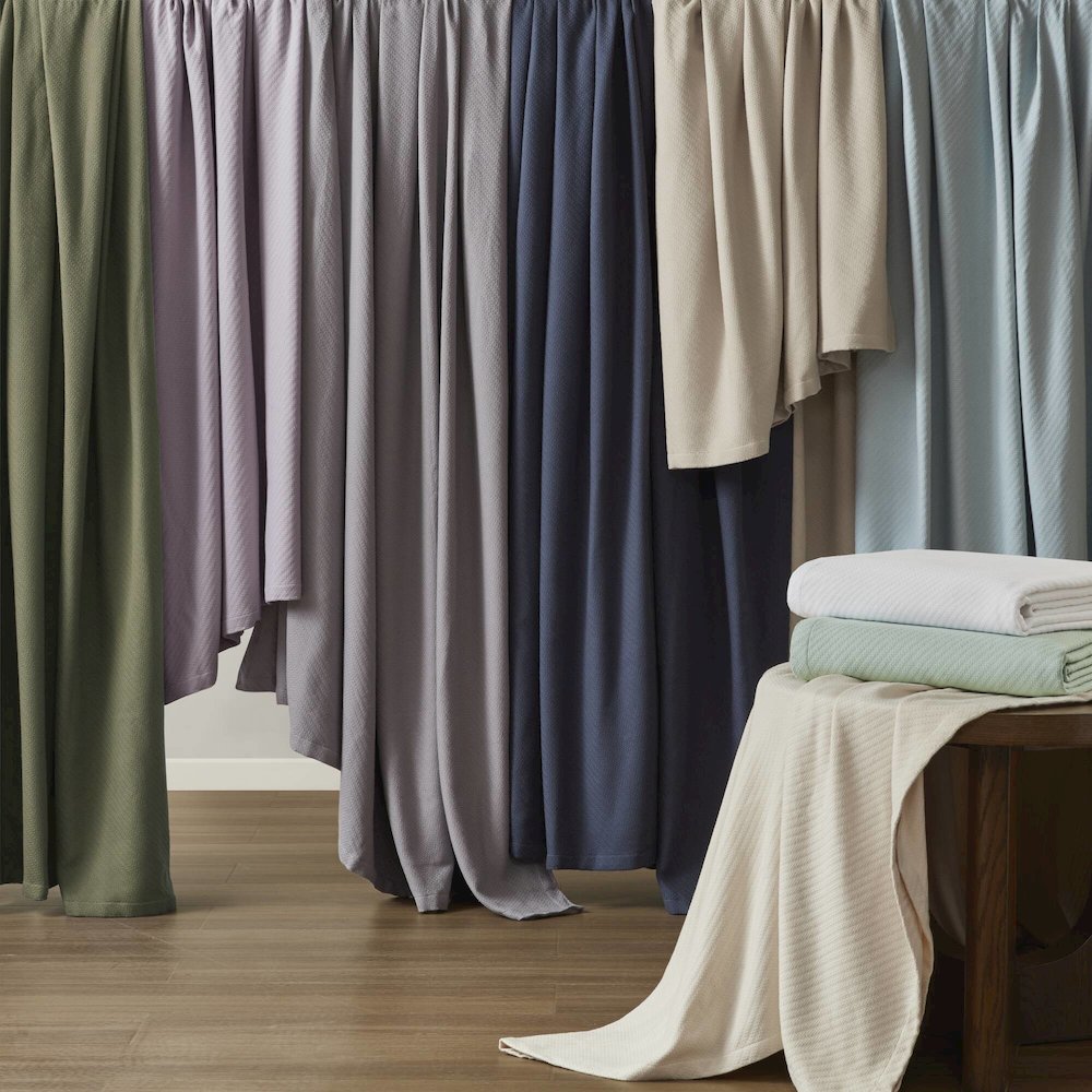 Liquid Cotton Blanket, Beige color. Picture 3