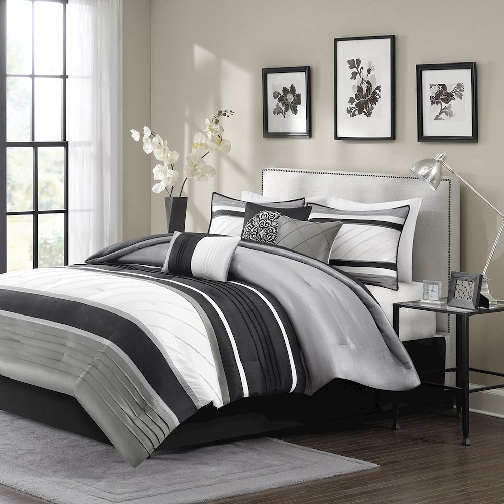7 Piece Comforter Set. Picture 1