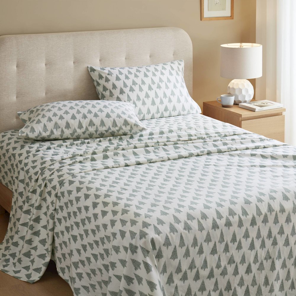Cozy Flannel 100% Cotton Flannel Printed Sheet Set, Ikat tree color. Picture 1