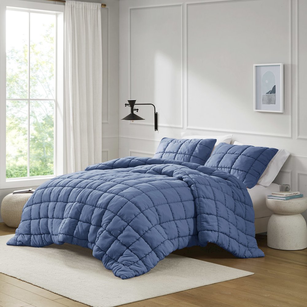 Dream Puff Down Alternative Comforter Set in Navy Color. Picture 1