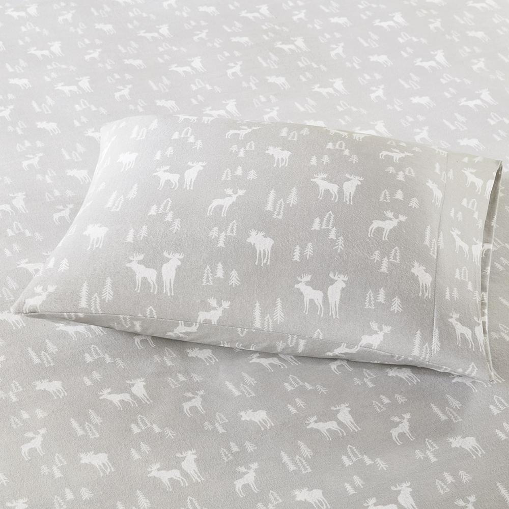 Flannel Sheet Set, Grey Moose color. Picture 1