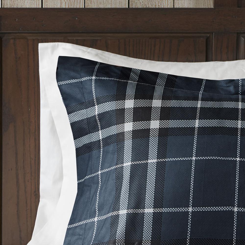CozySpun Down Alternative Comforter Mini Set. Picture 1