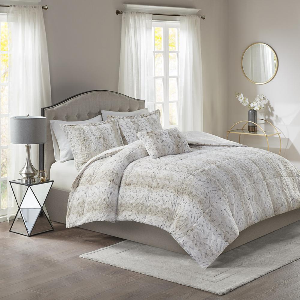4PC Faux Fur Comforter Set. Picture 4