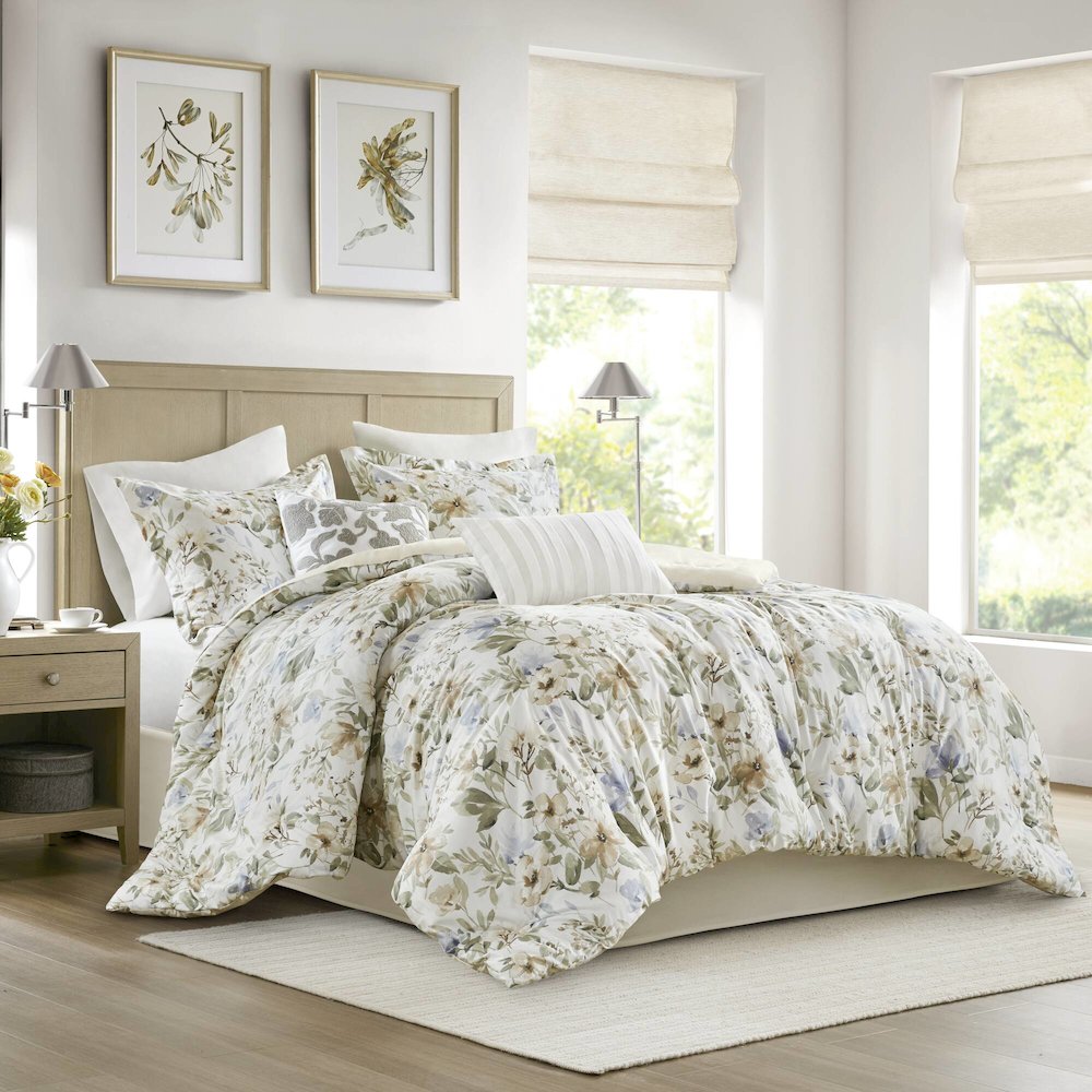 6 Piece Cotton Sateen Print Oversized Comforter Set. Picture 2