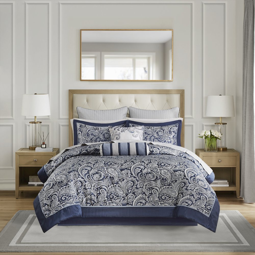 12 Piece Comforter Set with Cotton Bed Sheets. Picture 5