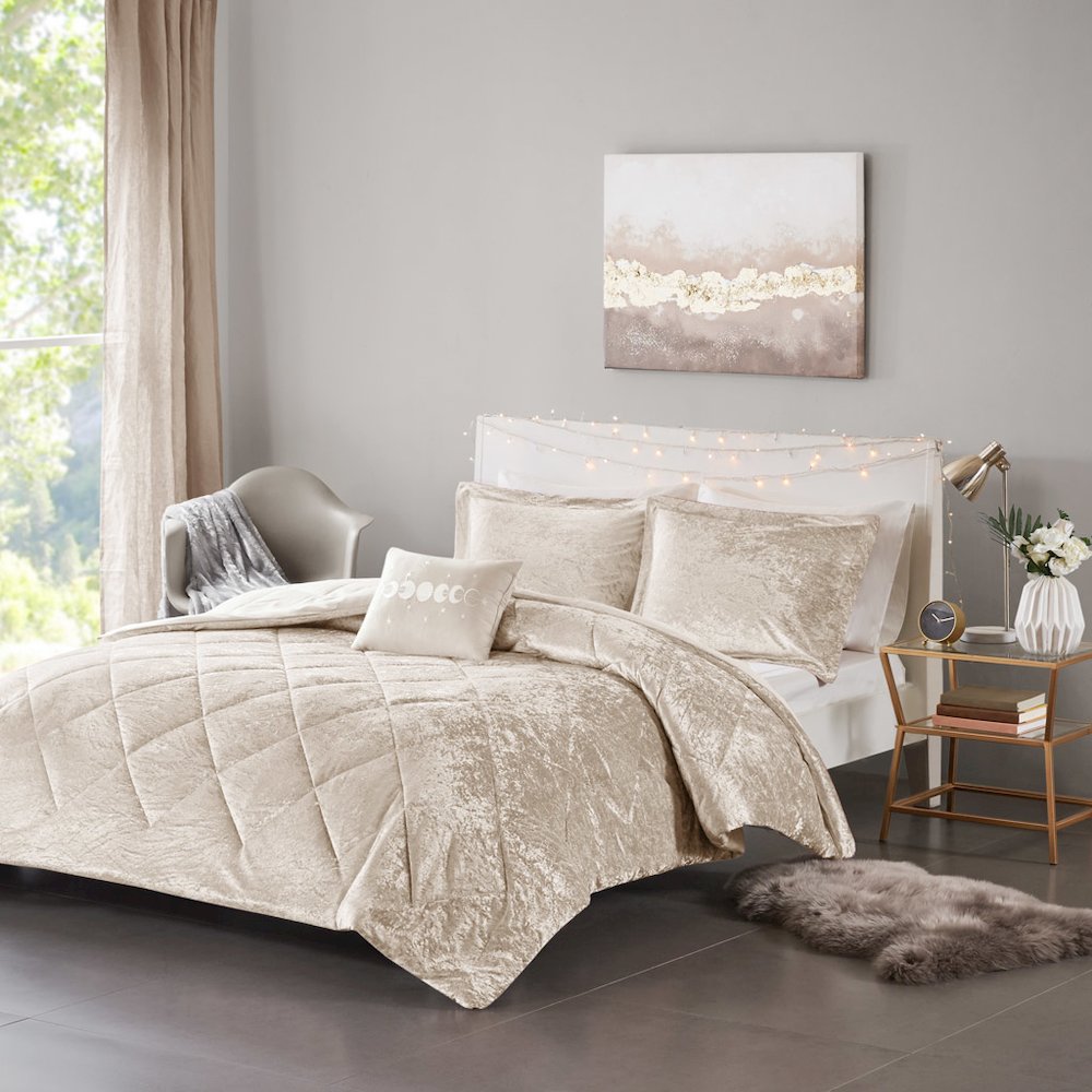 Felicia Velvet Comforter Set with Throw Pillow in Champagne Color. Picture 1