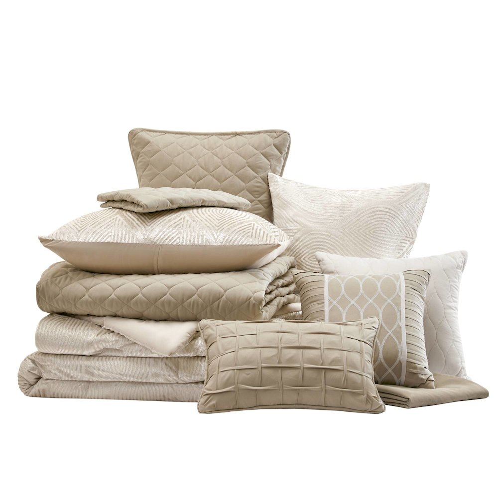 Nocturne Comforter Set. Picture 3