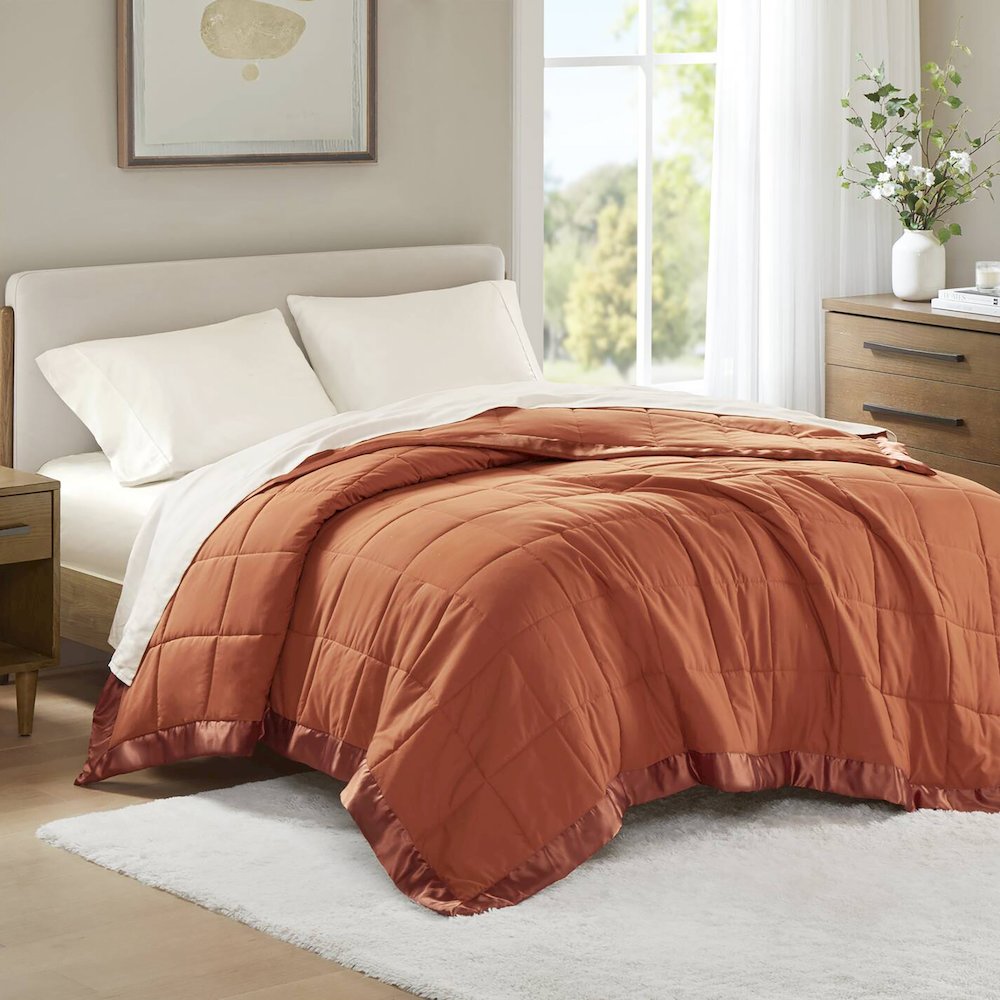 Lightweight Down Alternative Blanket with Satin Trim. Picture 1