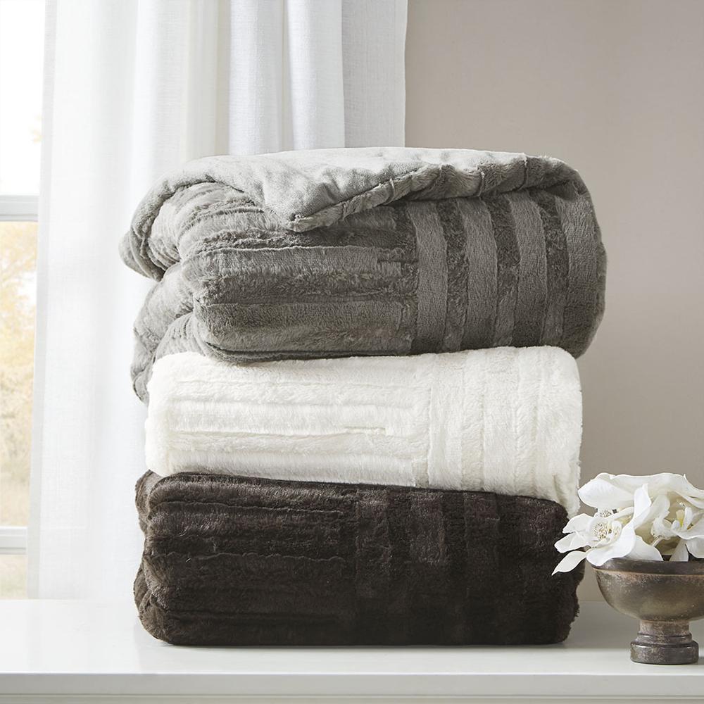 Ultra Plush Down Alternative Throw. Picture 2