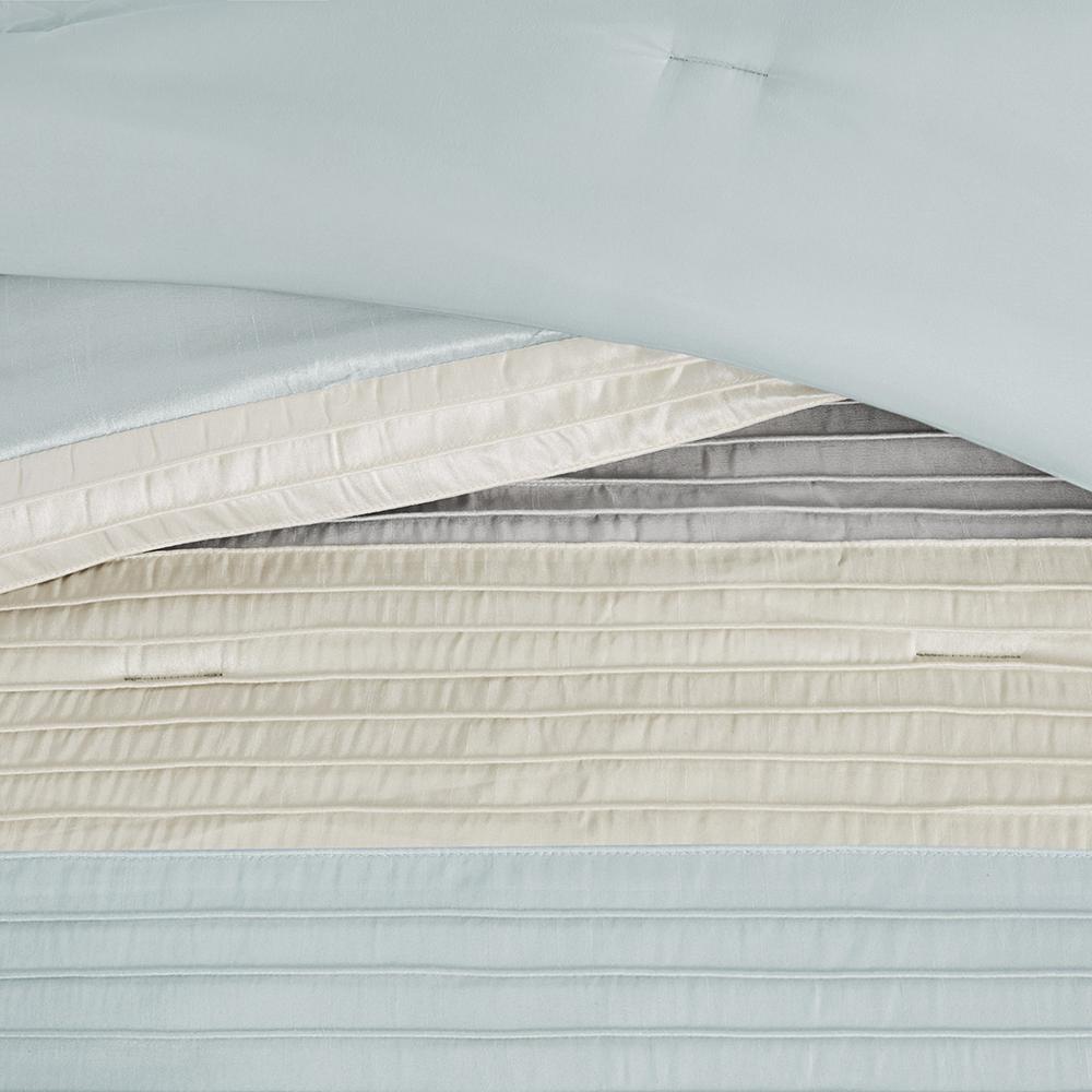 Amherst 7 Piece Comforter Set, Aqua color. Picture 5