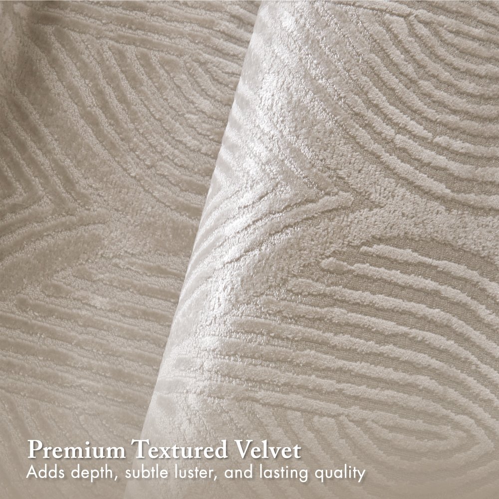 Nocturne Comforter Set. Picture 2
