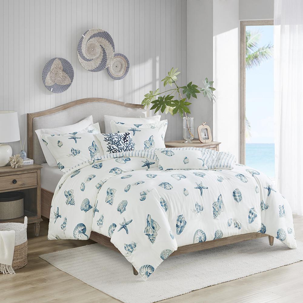 Beach House 2 Piece Duvet Cover Set, Blue color. Picture 4
