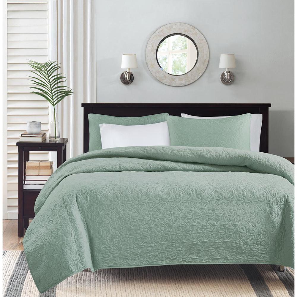 Quebec 3 Piece Reversible Quilt Set, Seafoam color. Picture 1