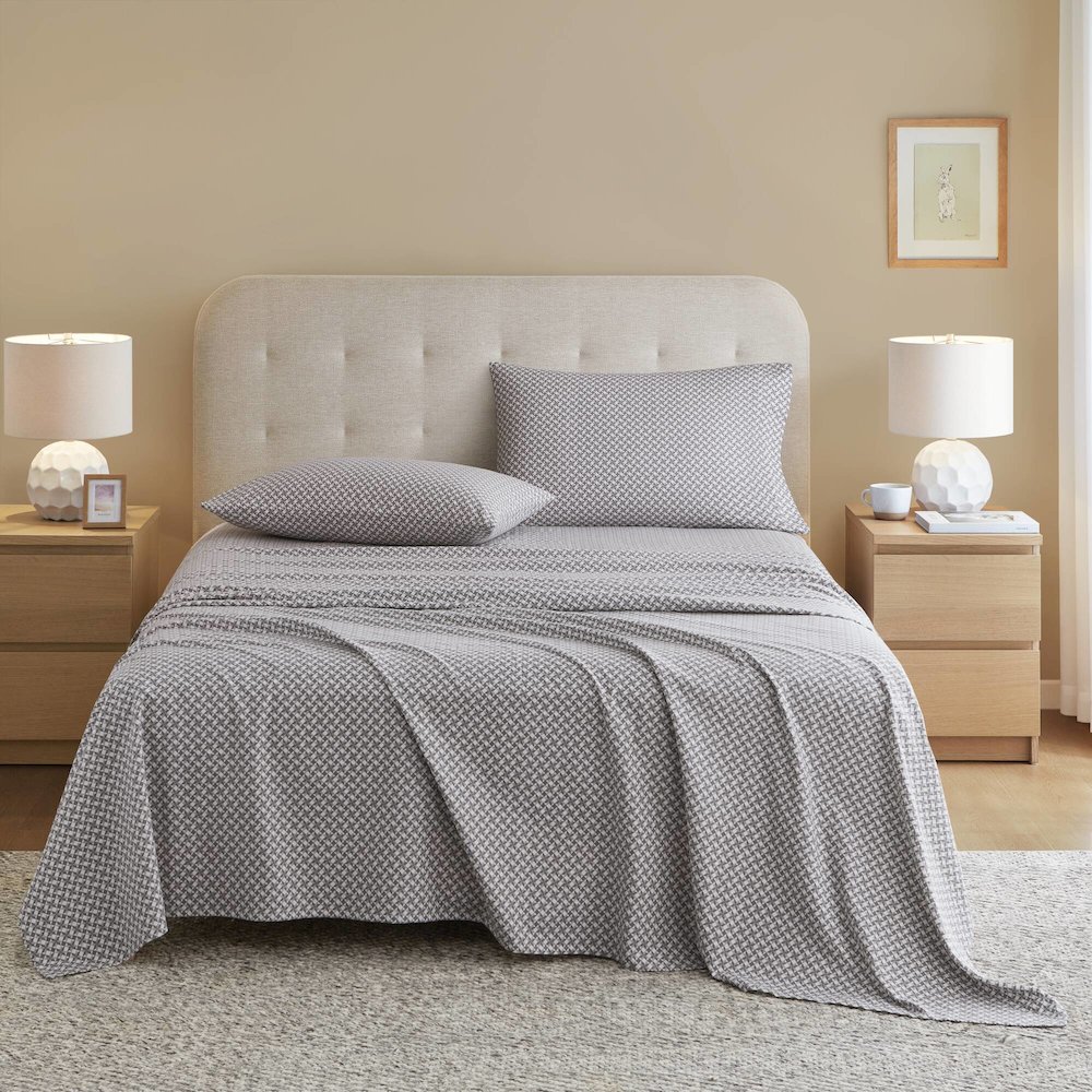 Cozy Flannel 100% Cotton Flannel Printed Sheet Set, Snowflake color. Picture 4