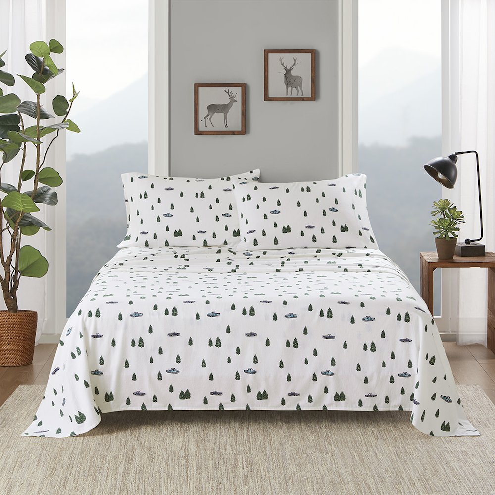 Cotton Flannel Sheet Set in Green Trees & Trucks. Picture 1