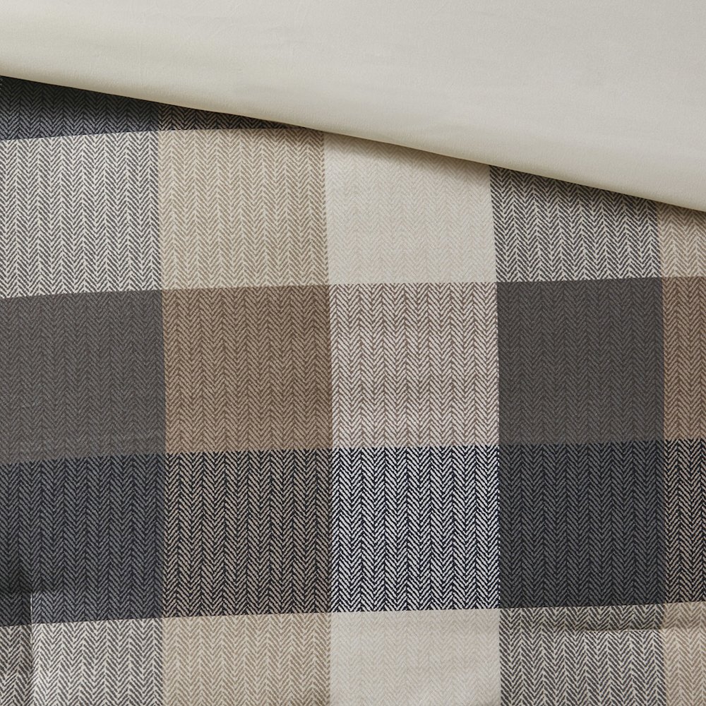 7 Piece Herringbone Comforter Set. Picture 1