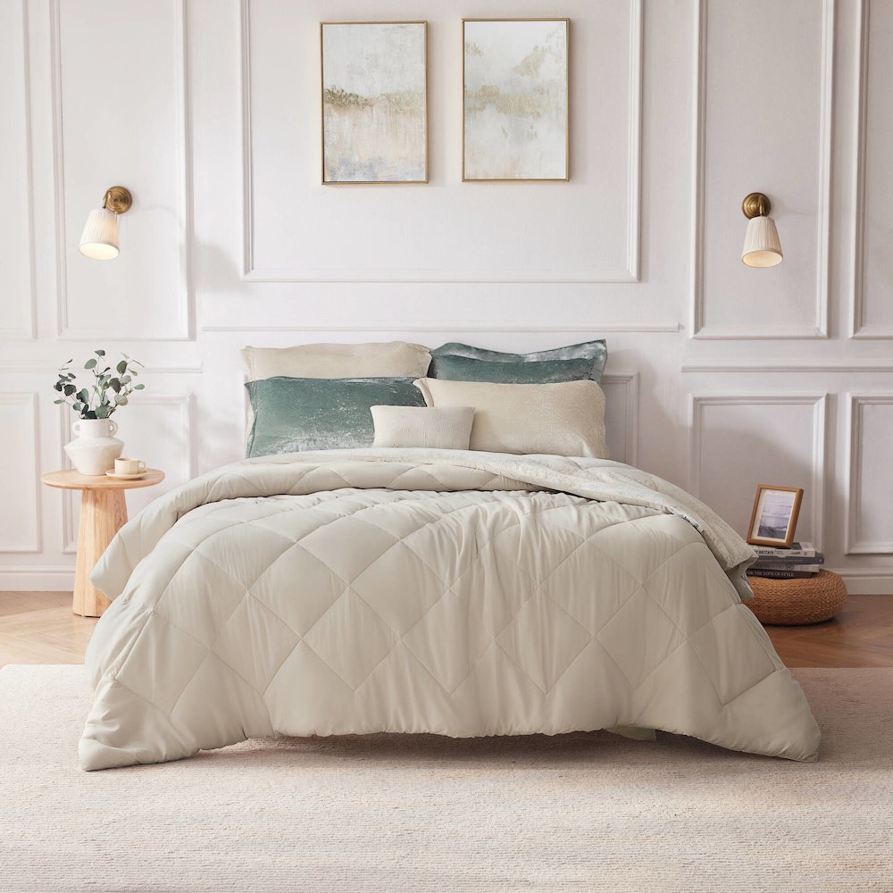 Felicia Velvet Comforter Set with Throw Pillow in Champagne Color. Picture 4