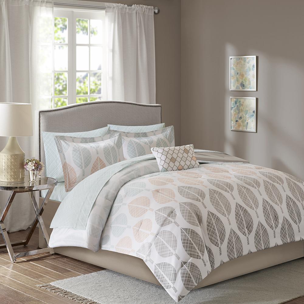 9 Piece Comforter Set with Cotton Bed Sheets. Picture 3