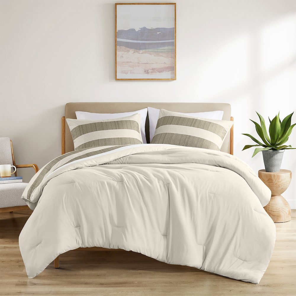Blais Stripe Textured Print Comforter Set. Picture 2